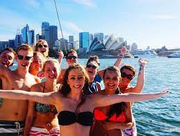 Absolute Oz Jobs The Ultimate Jobs Package In Australia Gap Year Australia Travel Oz