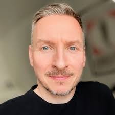 Shannon Foraker's Instagram, Twitter & Facebook