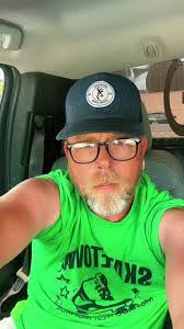 Brandon Steed's Instagram, Twitter & Facebook