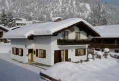 Die im erdgeschoss gelegene ferienwohnung im landhaus sankt markus ist 50qm groß und bietet platz für. Ski In Reit Im Winkl Ferienwohnung Ferienhaus Mieten