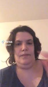 Enweye rap, rap, rapporte moi z'en Des hot dog au chou pi du poulet bbq  Enweye rap, rap, rapporte moi z'en Une grosse pizza pi du lait au chocolat  ENWEYE RAP !!!