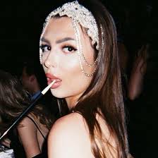 9 Potret Mesra Axel Matthew dan Pacar Bulenya, Bikin Patah Hati!