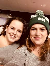 Tara Rutledge (@tararutledge)