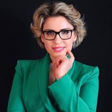 Shira Kaplan's Instagram, Twitter & Facebook