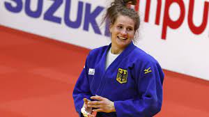 Wagner ist die erste deutsche weltmeisterin nach johanna hagn 1993 in hamilton. Judo Anna Maria Wagner Holt Goldmedaille Bei Grand Slam Turnier In Kasan Eurosport