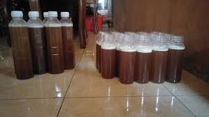 Madu kelulut sangat bagus untuk kulit terutamanya muka. 5 Manfaat Madu Untuk Wajah Membuat Kulit Cerah Alami