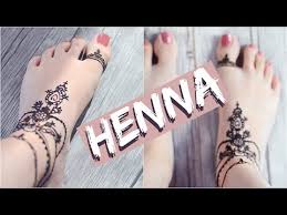 Vor dem auftragen solltest du wenn nichts passiert, außer, dass sich deine haut durch die farbe leicht einfärbt, kann es losgehen! Henna Tattoo Am Fuss Tutorial Viktoriasarina Youtube