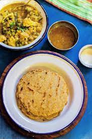 Mooli Jowar Ki Roti Recipe Mullangi Kambu Chapathi Recipe Recipes Roti Recipe Roti