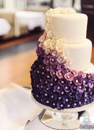 Romantic couple wedding cake ideas / lovely decorated wedding couple cake collection. 20 Romantic Cake Designs For Wedding Anniversary Decor Or Design