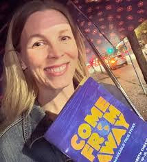 Amy Beeman's Instagram, Twitter & Facebook