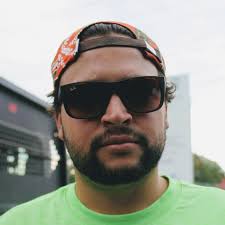 Carlos Brandon's Instagram, Twitter & Facebook