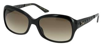Égayez votre journée tout en protégeant vos yeux grâce à notre collection de lunettes de soleil pour femmes composée de modèles si séduisants que vous. Dior Cd Diorcoquette2 Aczha Noir 56 17 Optical Center