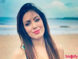 Some lesser known facts about munmun dutta she is trained in classical music. Munmun Dutta Biography Tmkoc Age Family Figure Husband Bioofy