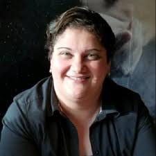 Diana Elia's Instagram, Twitter & Facebook