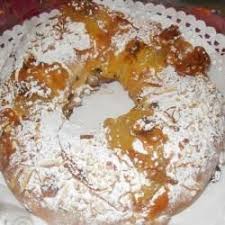 Gateau Reine Farcie De Chila Et De La Cannelle Recette Gateau Fruit Recettes De Cuisine Portugaise Gateaux Et Desserts