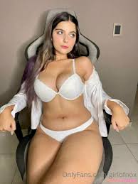 Julieta Davidovich - 45 photo