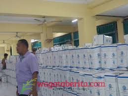 Rasulullah telah menjelaskan kegunaan air tersebut. 17 500 Botol Air Zam Zam Tiba Di Asrama Haji Sukolilo Surabaya Wagata Berita
