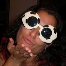 jodie bass (@a_rovingbird)