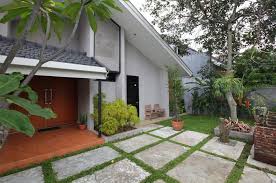 Berkunjungan kerumah kakak dan ternyata halaman rumah disulap menjadi taman bunga bisa memanjakan mata ketika. Meski Lahan Sempit Cara Menata Ini Bikin Taman Makin Cantik Dan Rapi Semua Halaman Idea