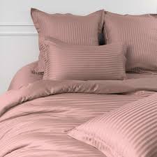 Les housses de couette et les douillettes sont au cœur de la décoration d'une chambre à coucher. Housse De Couette Ramatuelle