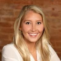 Elizabeth Maggard's Instagram, Twitter & Facebook