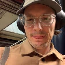 Andrew Barwick's Instagram, Twitter & Facebook