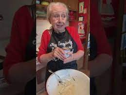 This post may contain affiliate links. Christmas Golden Broccoli Casserole Cooking With Brenda Gantt Youtube Broccoli Recipes Casserole Broccoli Casserole Broccoli Recipes