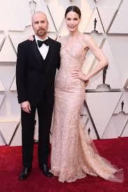 Romance is in the air at the 2019 academy awards. 2019 Academy Awards Red Carpet Couples Etcanada Com