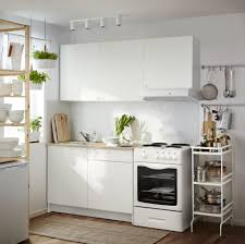 lagan afzuigkap wand wit ikea kleine keuken verbouwen kleine keuken ontwerpen gerenoveerde keuken