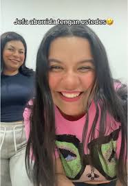 Baila con la tendencia: Coreografía de Mano Arriba