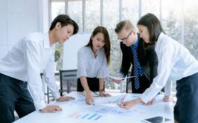 We did not find results for: Mengupas Tugas Marketing Executive Kualifikasi Gaji Hingga Jenjang Karier