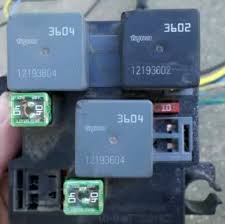 Just wondering ive changes the blower motor the resistor and blowoer motor speed control switch and the fuse is good. Chevy Truck Oem 05 Electric Radiator Fans Harness Upgrade For 99 04 Mrk Motorsports Official Site