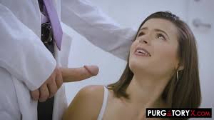 Sexy little brunette gets fucked by her new dentist - XNXX.COM