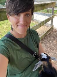 Edgy · 159K threads