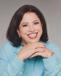 Fortalecer a imagem é um processo contínuo. Não basta esperar que o tempo  construa credibilidade. Pela segunda vez diante das minhas lentes, o Dr.  Flávio mostra que entende bem essa verdade, reafirmando