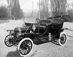 The Very First Model T Sold For 850 In 1908 Selling Over 10 000 Four Years Later The Price Dropped To 575 Trivi Ford Models Ford Motor Company Ford Motor