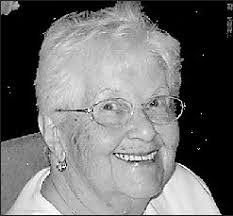 Leslie Monteiro's Instagram, Twitter & Facebook