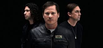 Tom Delonge Kembali Aktifkan Angels Airwaves Supermusic Id