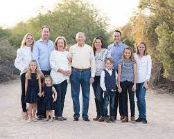 Extended Family Portraits In Blue White And Yellow Photographed At The Riparian Preserve By Gilbert Ari Fall Portraits Photographing Kids Family Portraits