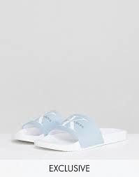 44 00 calvin klein viggo sliders in blue chinelos femininos chinelo chinelos