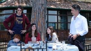Al suo posto raoul bova, nei panni di don massimo. Good Morning Mom Guido S Children Raoul Bova Reveal The Background On The Set