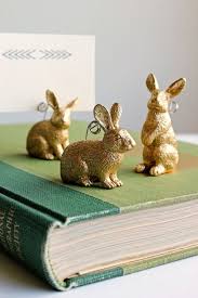 Diy Bunny Placecards Easter Diy Plastic Animal Crafts Easter Crafts