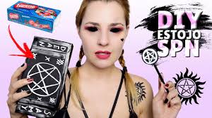 DIY SUPERNATURAL CAIXA DE PAPELÃO EM ESTOJO + LÁPIS (Ft Dani Rubim)