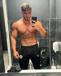 Arban Dili Pics - Hot Photos