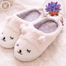 Your bedroom is a place where you will spend a lot of your time, so, more than ever, you should feel warm and cozy the minute you walk in. Venta Cute Bedroom Slippers En Stock