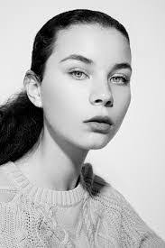 Tamara Palmer's Instagram, Twitter & Facebook