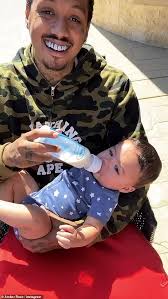 Amber Rose Shows Off Her Curves In Skintight White Ensemble In 2020 Celebrity Kids Skin Tight Amber Rose