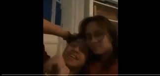 The latest tweets from @videoviral_18 Viral Video Adhisty Zara Diremas Dan Dicubit Dadanya