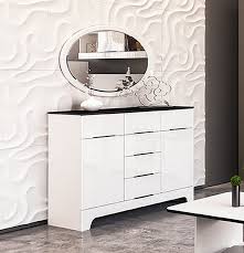 Aber sie kann auch genau anders wirken: Sideboard Verona Kommode 121cm Weiss Hochglanz Schwarz Mdf Sideboards Und Kommoden Wohnzimmer Feldmann Wohnen Gmbh Online Shop