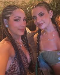 Ella Hurst (@elpatrishh14) • Instagram-bilder og -videoer